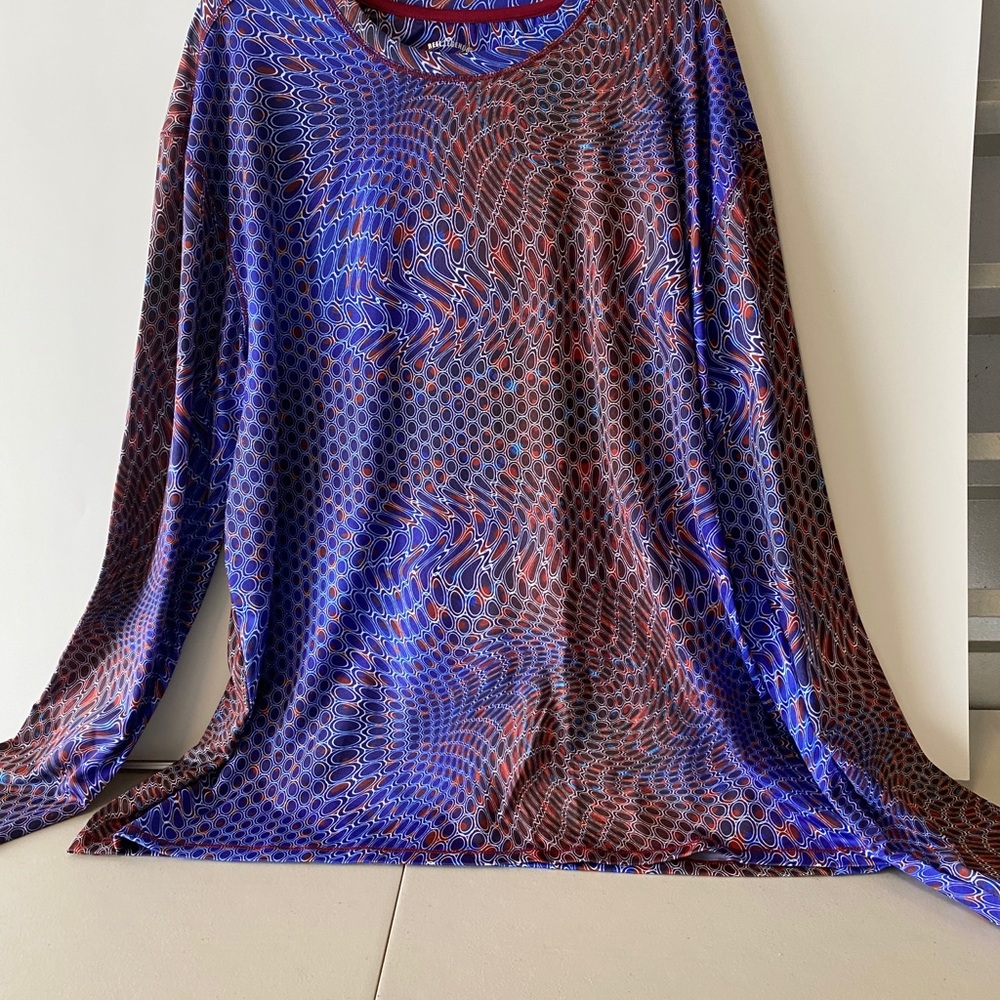 Men’s long sleeve shirt